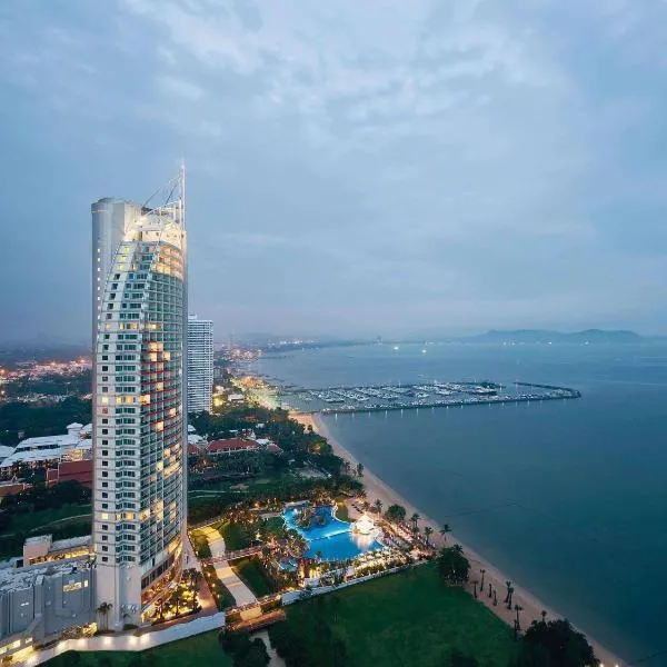Mövenpick Siam Hotel Na Jomtien Pattaya, hotel v destinácii Na Jomtien