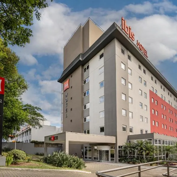 ibis Canoas Shopping, отель в городе Каноас