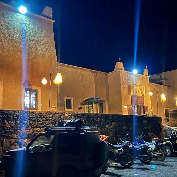 Kasbah Restaurant Citoyenne, hotelli kohteessa Agoudal