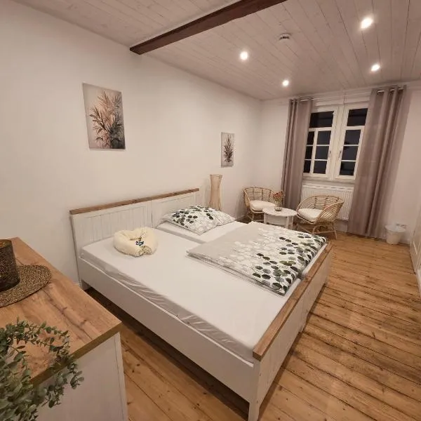Gästehaus Ringhof: Flörsheim-Dalsheim'de bir otel