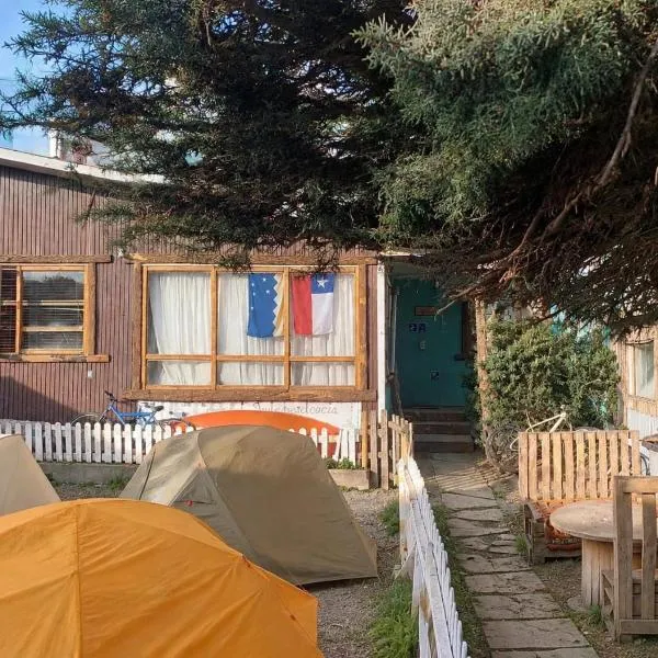 Hospedaje Independencia y camping、プンタ・アレナスのホテル