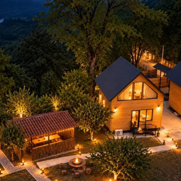 Panorama Hillside Cottages Racha, viešbutis mieste Zeda-Gvardia