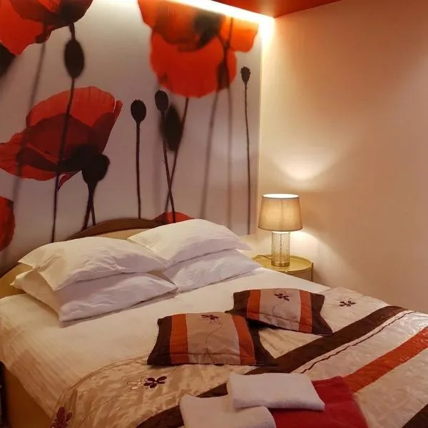 Trumpalaikė buto nuoma,apgyvendinimas - bekontaktis įėjimas, hotel en Rokiškis