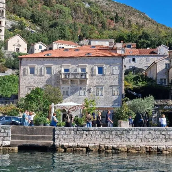 Apartments David, hotel in Perast