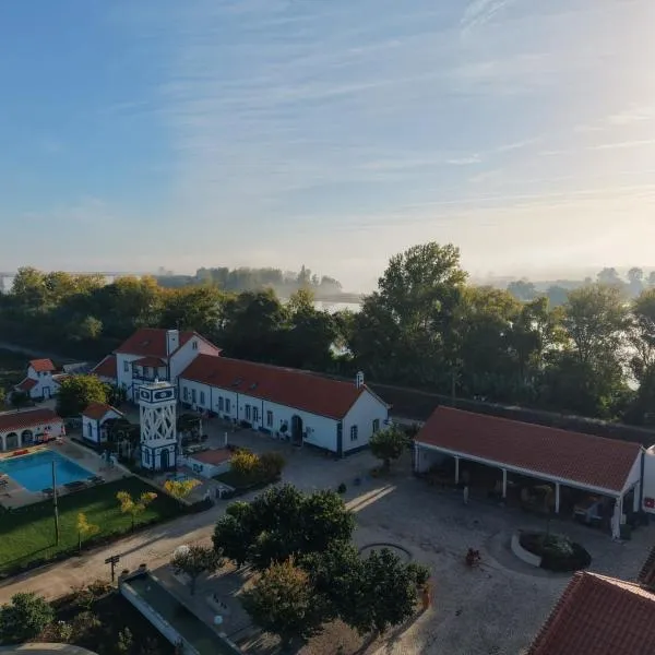 Marchanta Riverside Hotel, hotel u gradu Santarem