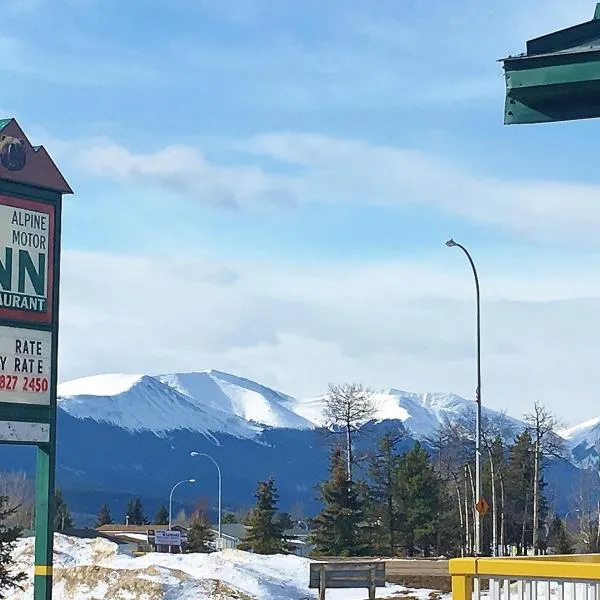 Alpine Lodge Motel & Restaurant, hotel v destinaci Grande Cache