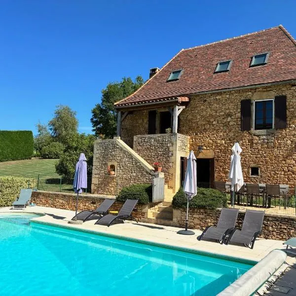 Gîte de charme à la campagne – hotel w mieście Besse