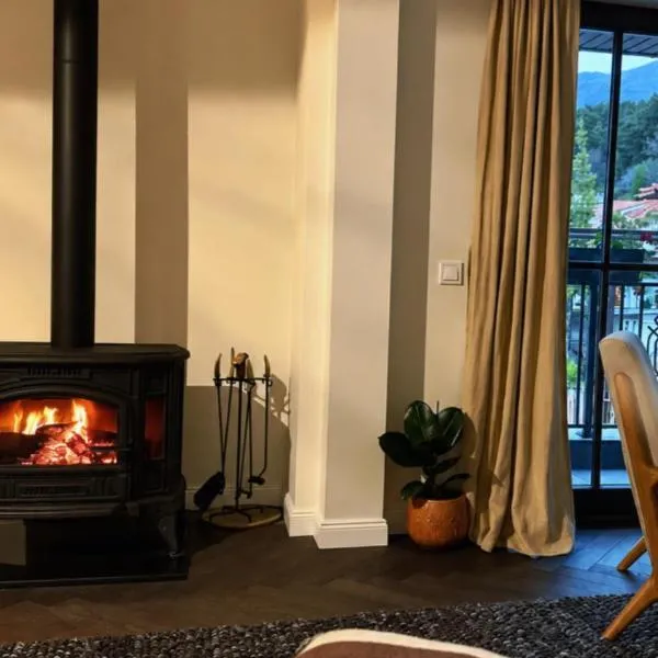 Charming Family Retreat Villa with a private Hot Tub, hotell sihtkohas Sopot