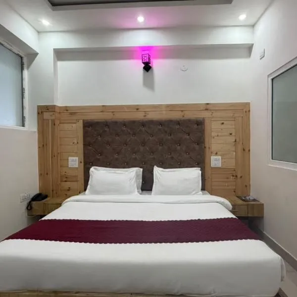 Ice Mountain Looking Hotel, hotel in Mussoorie