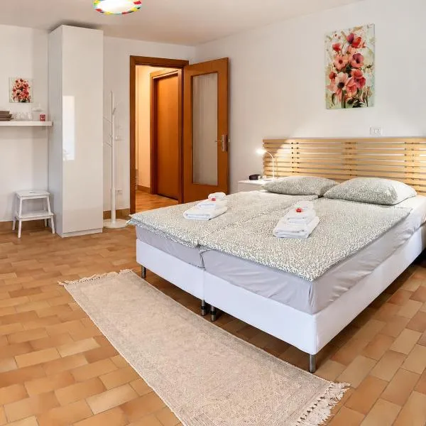 Ciconi Garden Studio Apartment, hotel in Gorizia