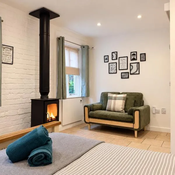 The Retreat, self-contained cosy Anex, M6 A75 Gretna Green, hotel v destinácii Rigg