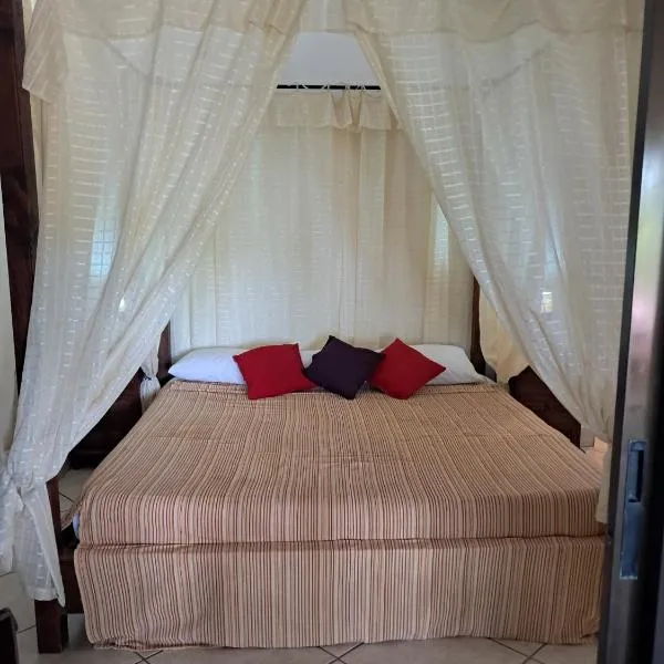 Hotel Laguna del Cocodrilo, hotel sa Tamarindo