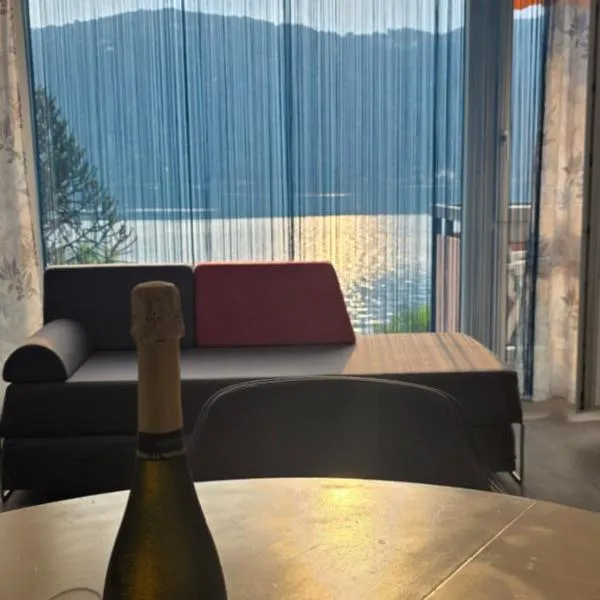 Panoramic View Frontal Apartment, hotell i Bissone