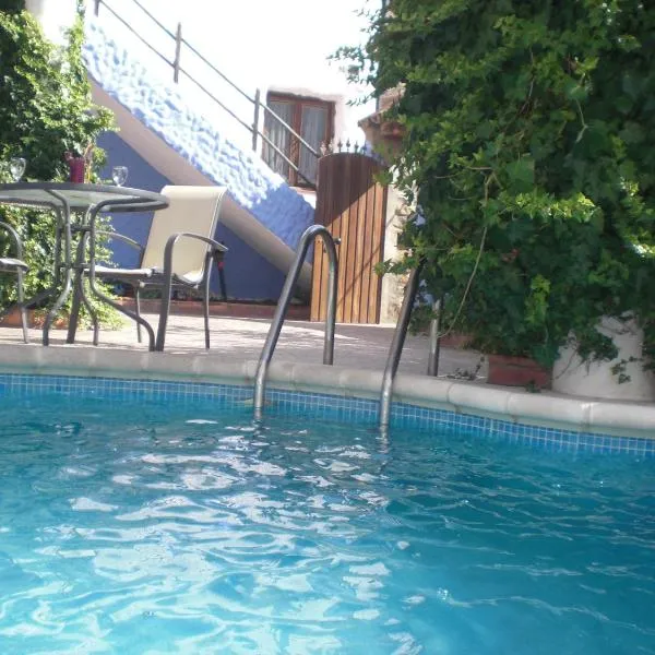 Apartamentos Jaronil, hotel v destinácii Benaocaz