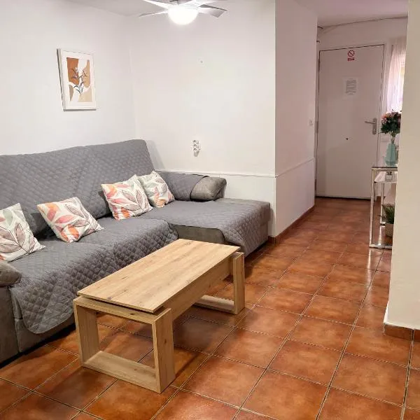 Apartamento Casa Quiles, hotel u gradu 'Losa del Obispo'