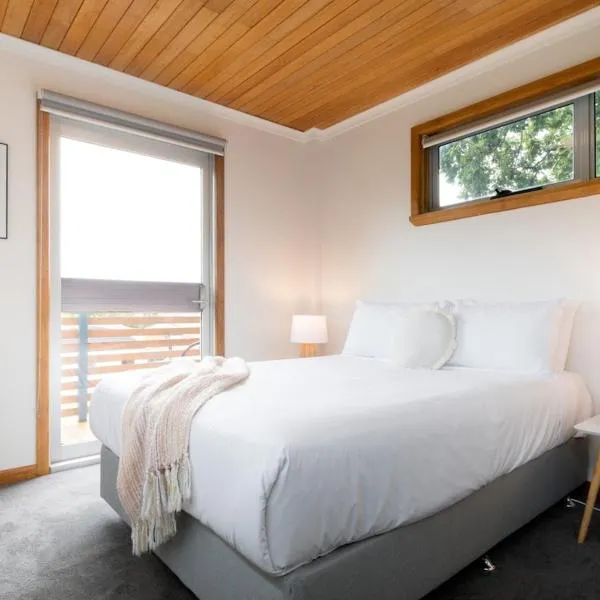 Little house on the hill، فندق في Alanvale