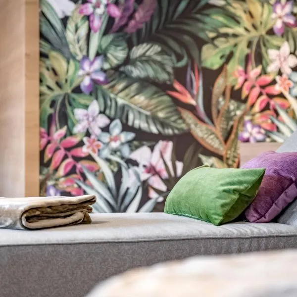 tilia living - b&b mit dem Komfort eines kleinen, feinen Hotels, ξενοδοχείο σε Ried im Oberinntal
