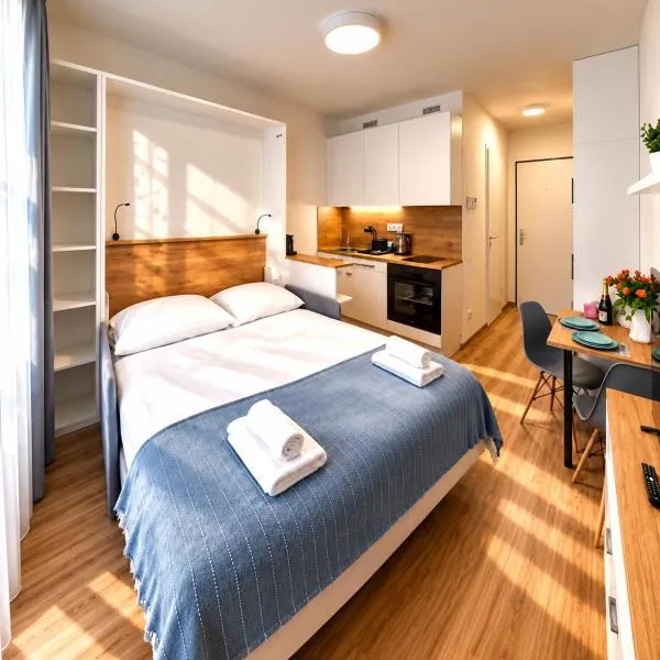 MamaStay Andel Apartments, hótel í Prag