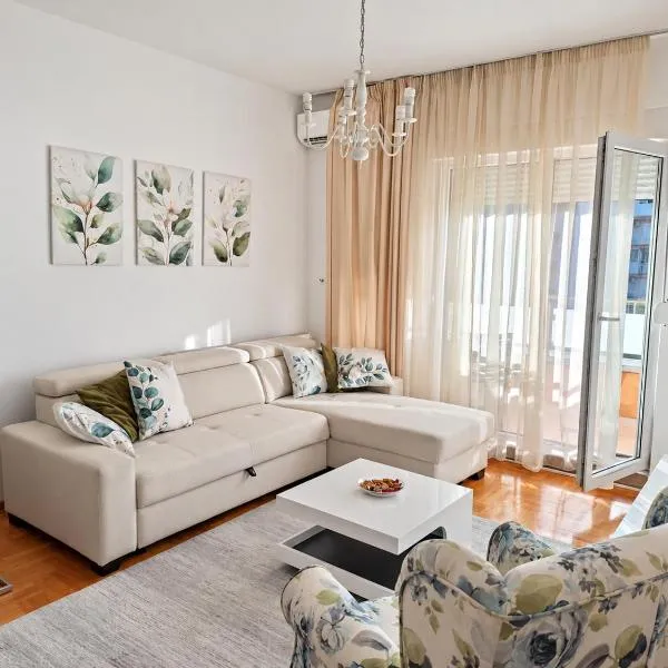 Verde Living City Apartment, ξενοδοχείο στη Μπάνια Λούκα