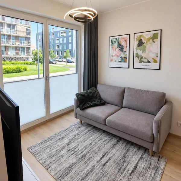 Brooklyn Style Apartment with Private Entrance, hotelli Tallinnassa