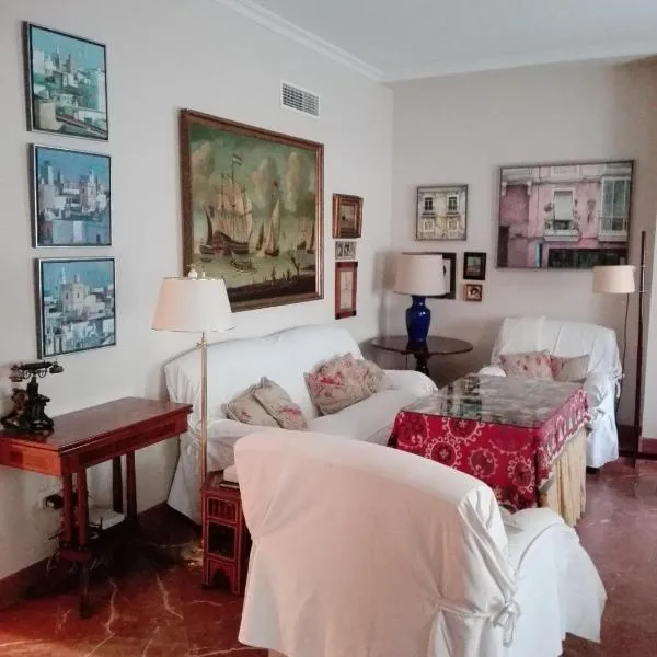 Precioso Piso junto a Plaza de España、セビリアのホテル