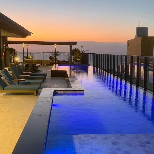 Luxury Apartment with Sea View, Pool and Gym 1608