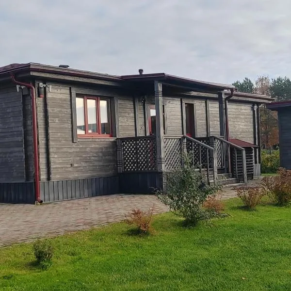 Family vacations house, ξενοδοχείο σε Tīnūži