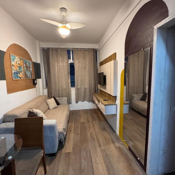 Apartment na Barra com ar condicionado, ao lado do shopping e da praia
