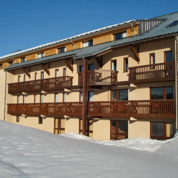 Village Vacances Passion Georges Moustaki, hotel in Les Moussières