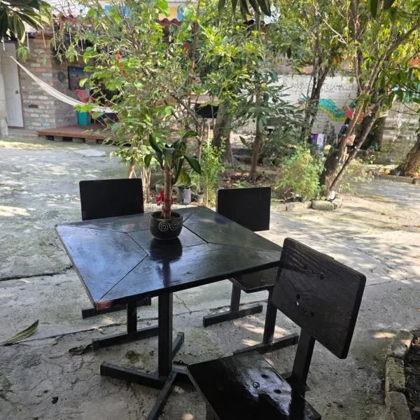 Casa Amarilla Tecámac، فندق في Santa Cruz Tecamac
