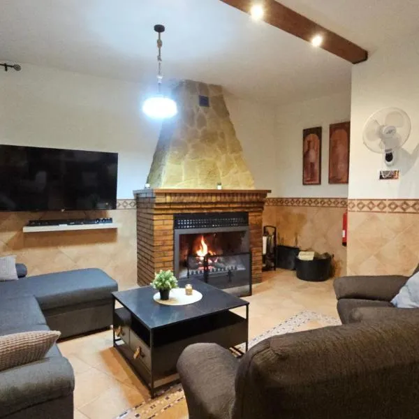 La Casa de la Buhardilla, hotel Fondónban