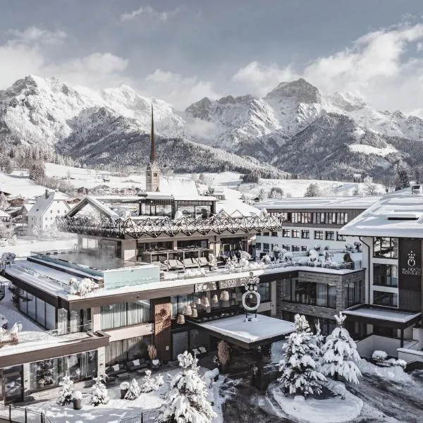 die HOCHKÖNIGIN - Mountain Resort, viešbutis mieste Maria Almas prie Akmens Jūros