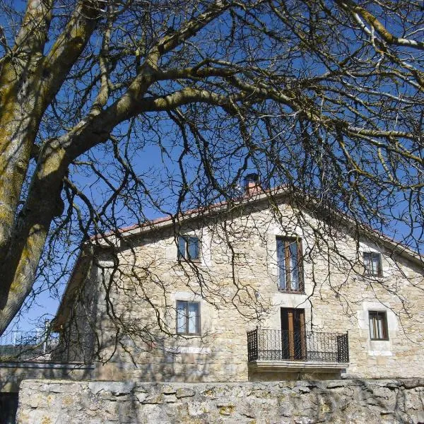 La Nogala, hotel in Cernégula