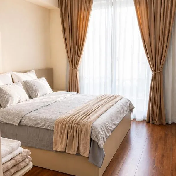 Amazing residence in a 5 STAR building 2 Min to the Metro station, hotel em Tbilisi
