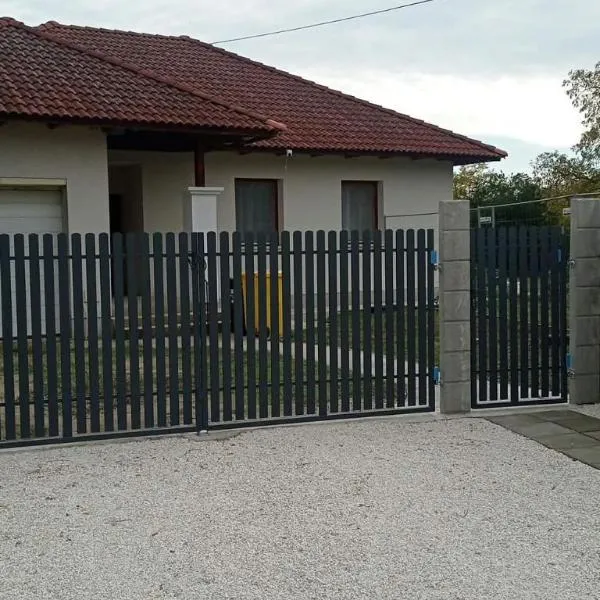 Veszei Apartman Air conditioned free parking, hotel en Békéscsaba