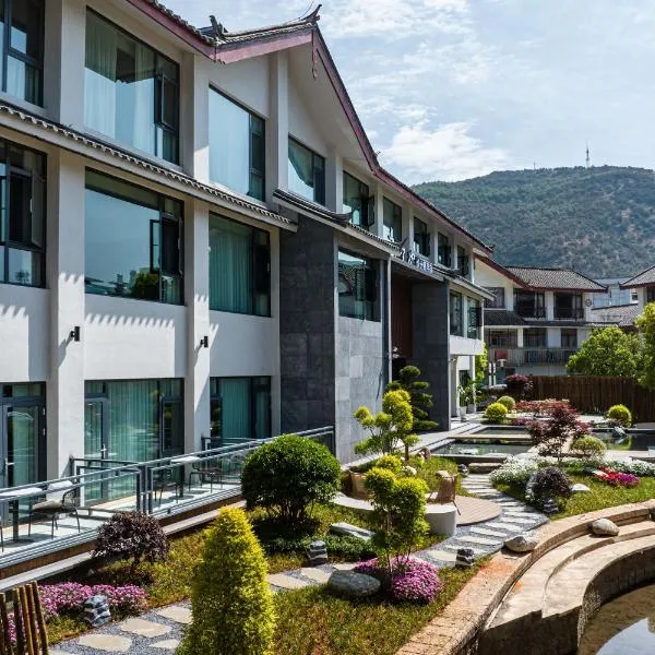 Lanye Design Guesthouse-Lijiang Gucheng Big Waterwheel, hotel en Lijiang
