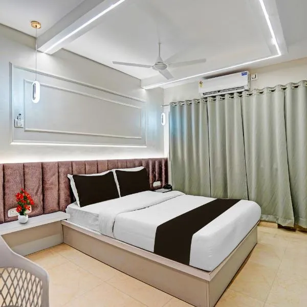 Hotel O Priyal, hotel en Chās