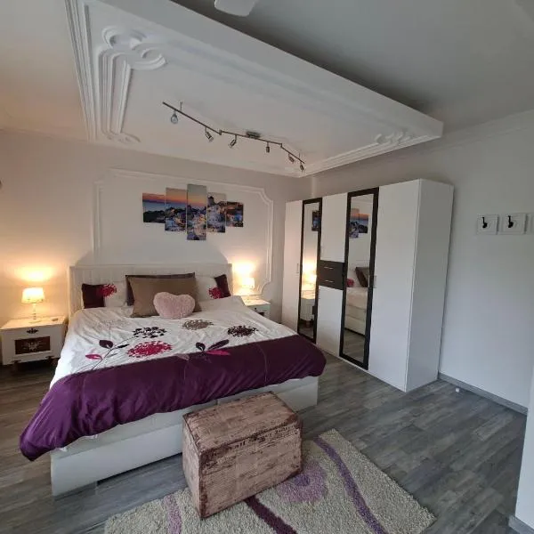 Ferienhaus Bergblick105m2 im National Kalkalpen Region, hotel em Losenstein