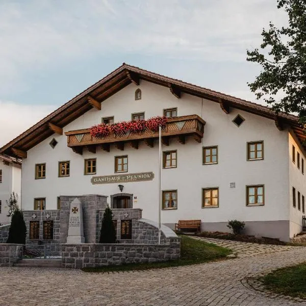 프라이웅에 위치한 호텔 Ferienchalet zum Lebzelter mit Sauna und Whirlpool