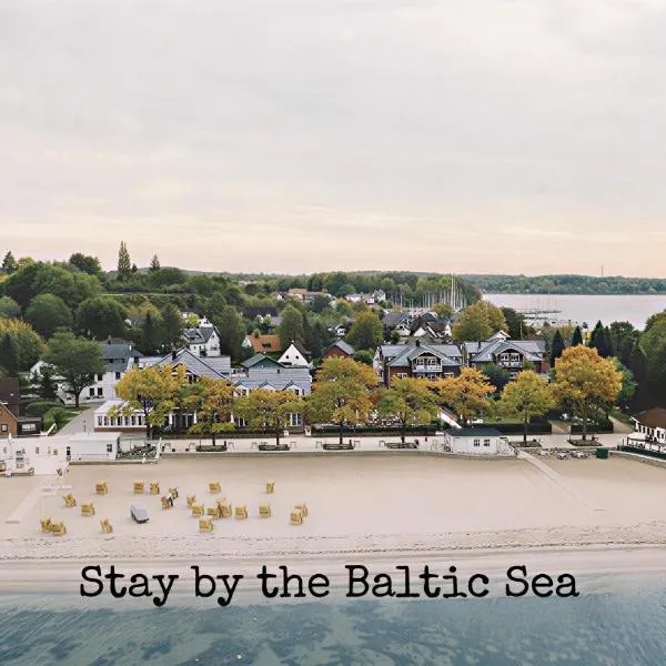 Heikendorf Ostseebad Strandhotel mit Sauna by Belvilla, hotel en Heikendorf