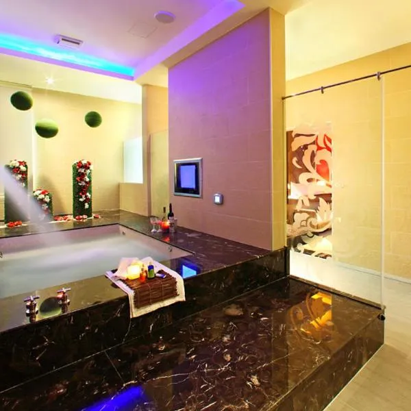 Le chateau Motel, hotel v destinaci Zhushan