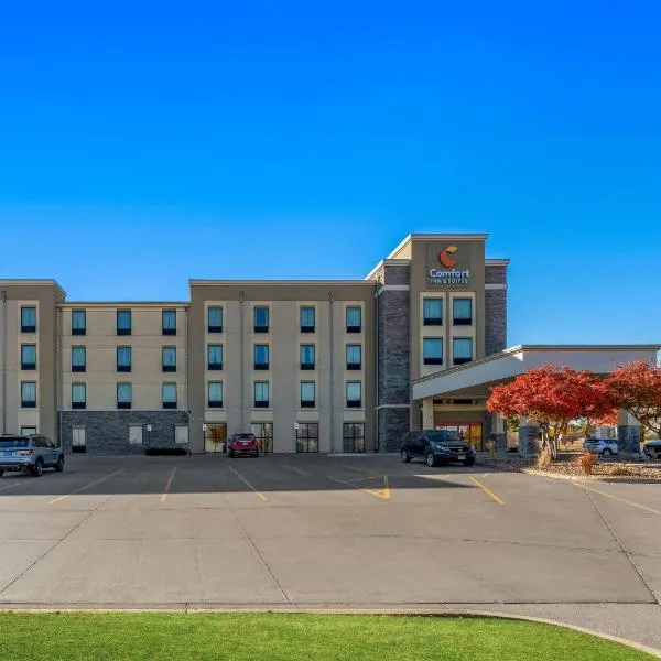 Comfort Inn & Suites Avera Southwest，蘇福爾斯的飯店