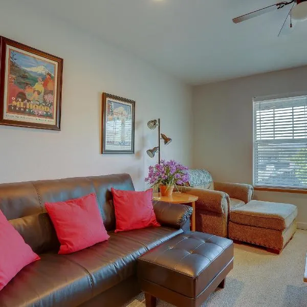 13 Lodge, hotel din Hood River