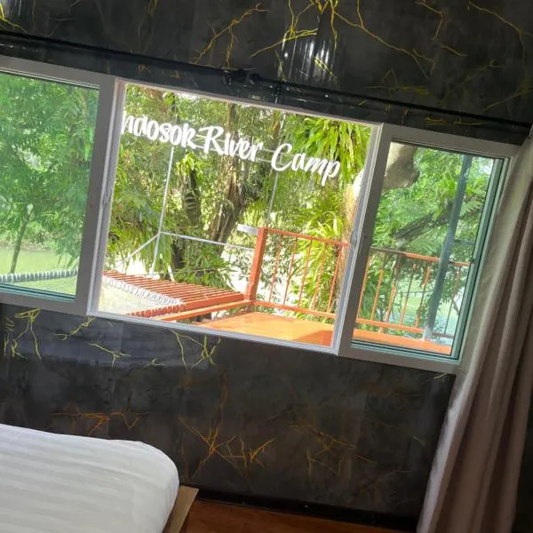 Khaosok River Camp, hotel di Khao Sok
