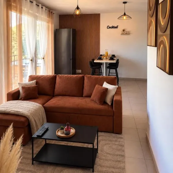 Appartement élégant avec terrasse & vue dégagée, hôtel à Bourgoin-Jallieu