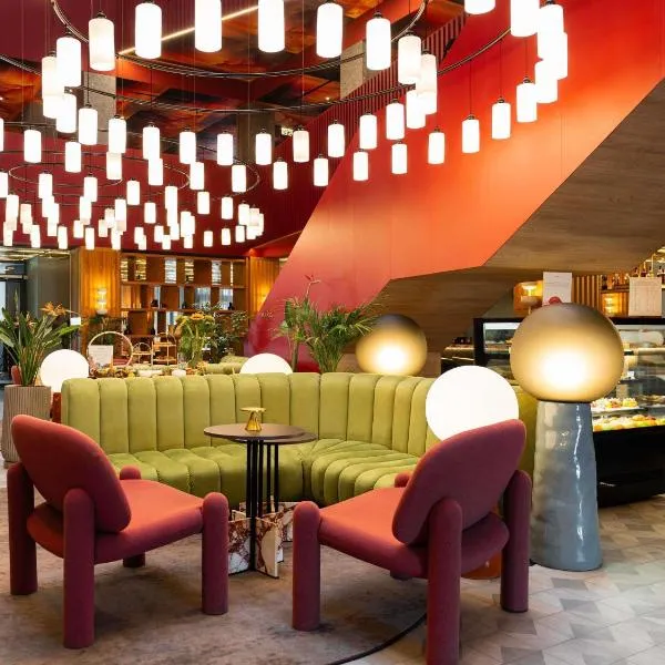 Mövenpick Yerevan, хотел в Ереван