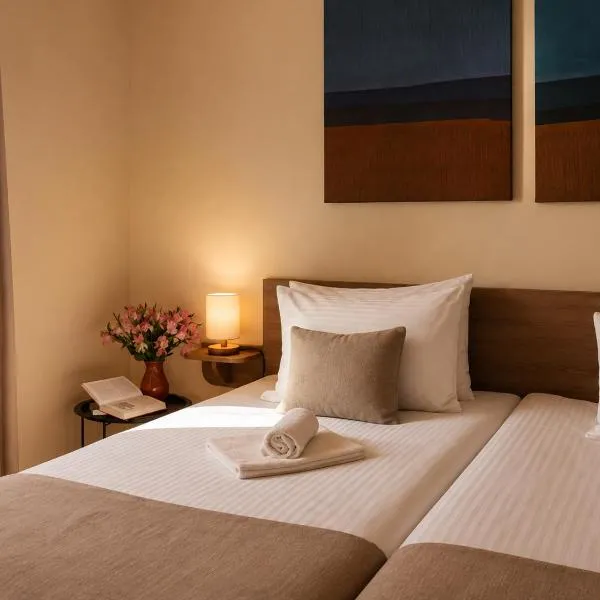 Hotel Basen, готель у місті Sisian