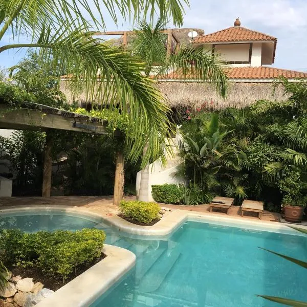 Villa Maria Bed and Breakfast, hotel v destinaci Puerto Escondido