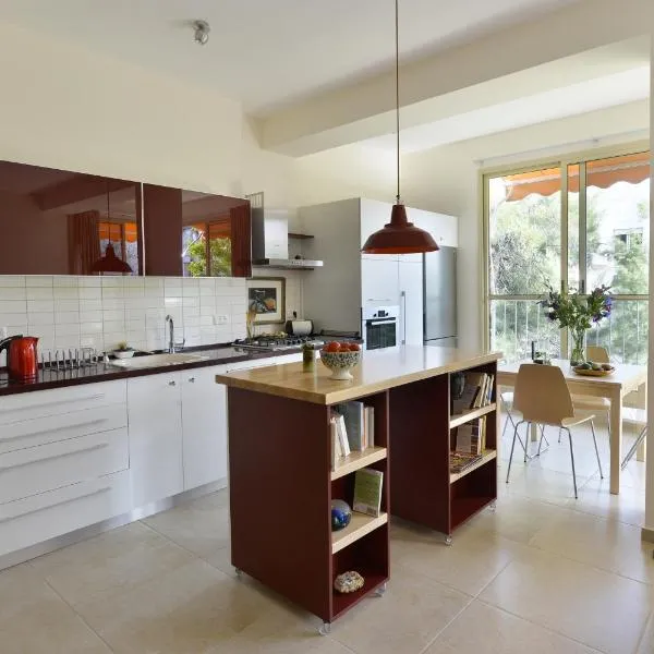 Ziv Apartments - Malkei Israel 6 A, hotel a Tel Aviv