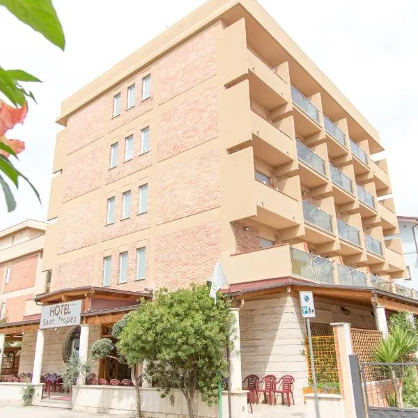 Hotel Saint Tropez - Pineto, hotel v Pinetu